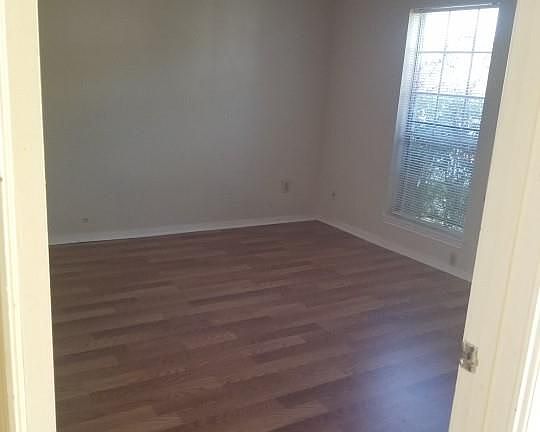 4th image of 1983 Country Village Blvd Unit A