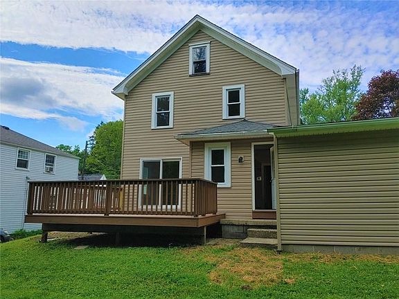 2nd image of 522 Deissler Ct