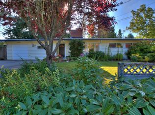 229 Lake Hills Blvd, Bellevue, WA 98008