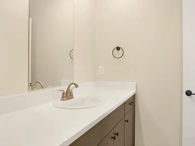 2900-2912 2924 Shore Pine Pl — Photo 25