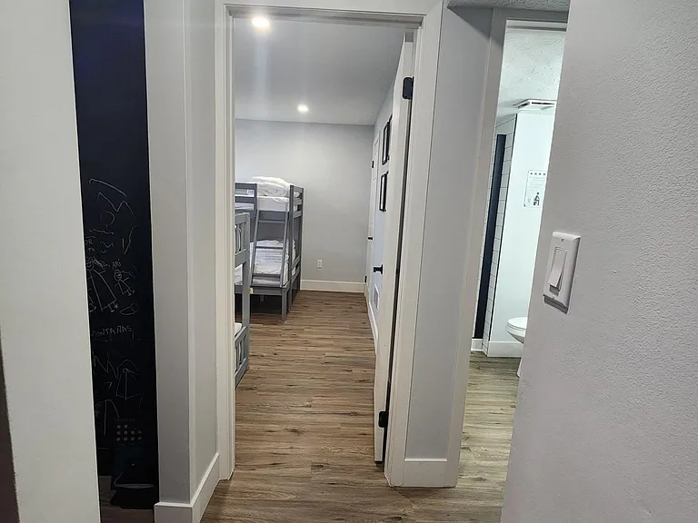 8640 Wilmette Ct — Photo 21