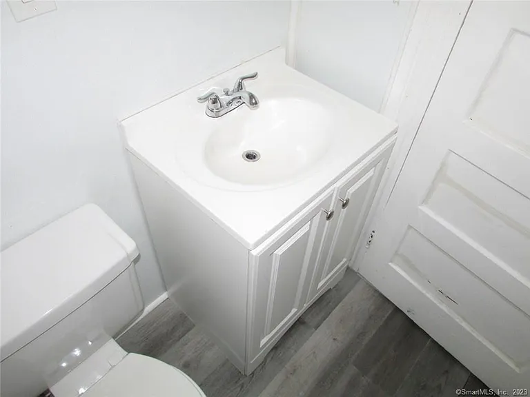93 E Elm St #U2 — Photo 14