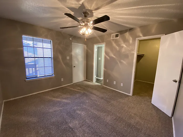 Walnut Creek Apartments — Photo 143