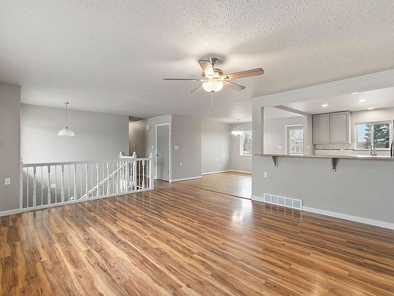 3rd image of 2511 W 7th St Unit A