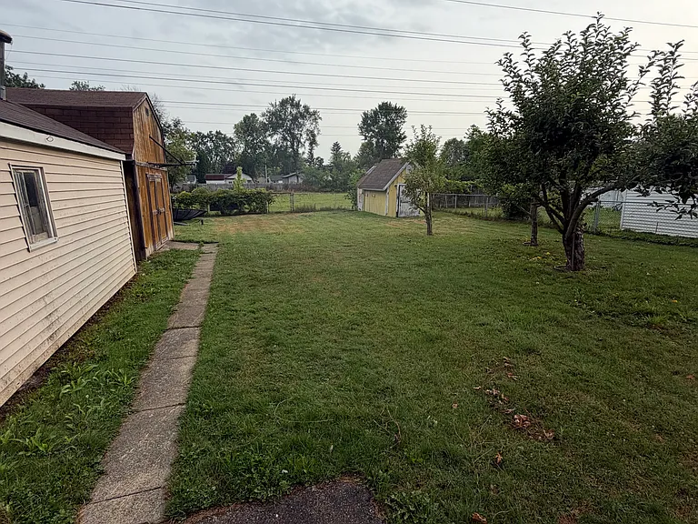 2735 Ohio St — Photo 5