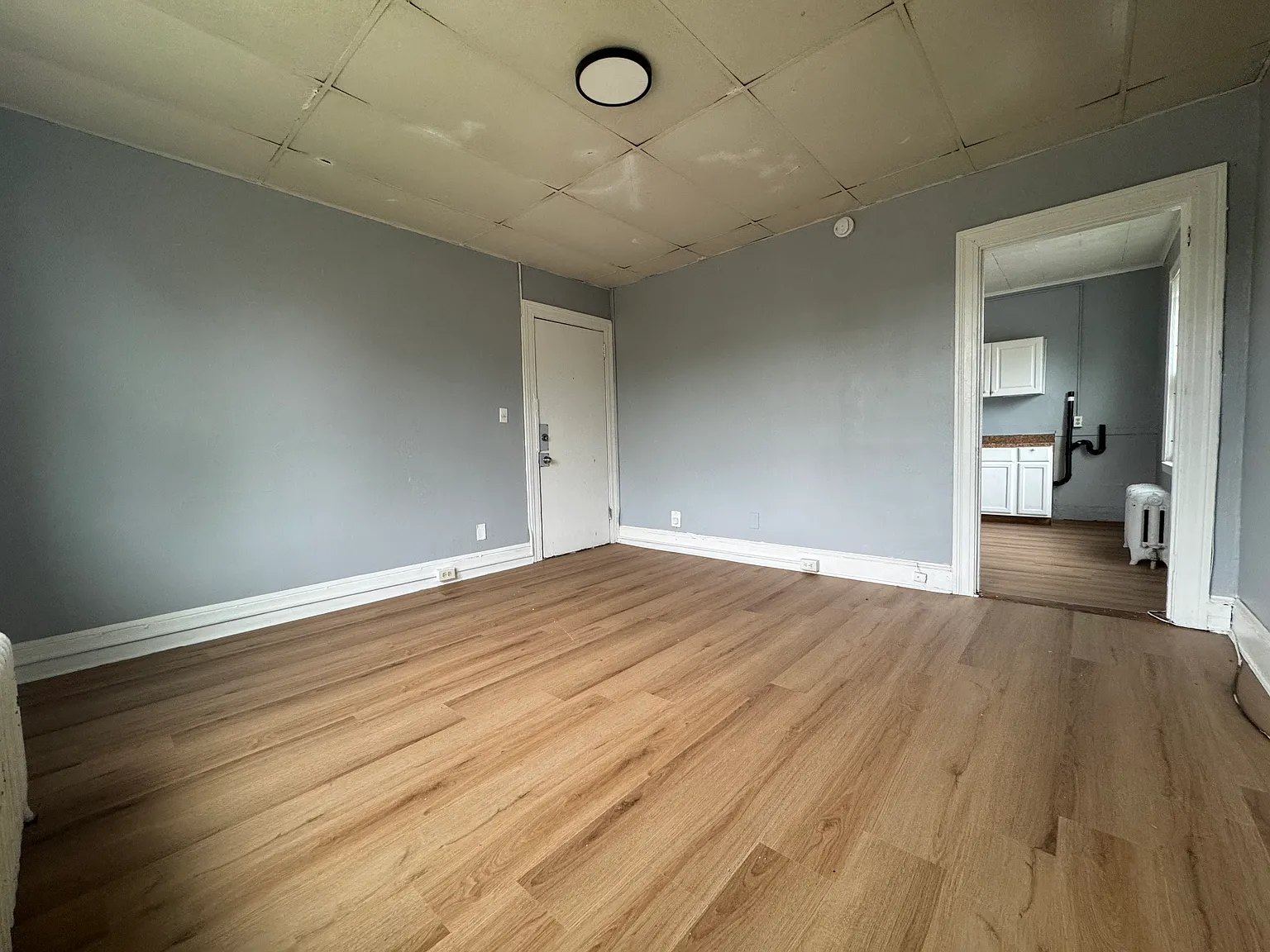 1 bed, 700 sqft, $1,175 — Photo 2