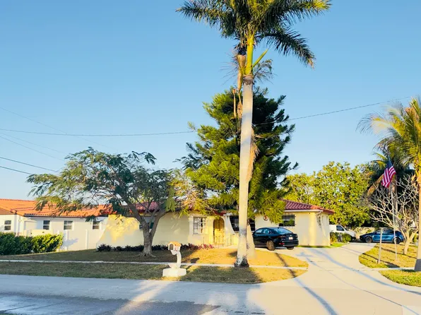 416 San Mateo Dr, Palm Springs, FL 33461