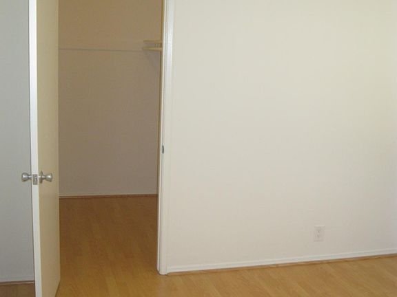 5th image of 1517 19th St APT 4