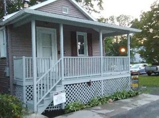 17 3rd St, Athens, NY 12015