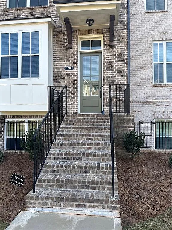 3 bed, 3.5 bath, 1958 sqft, $2,825 — Photo 4