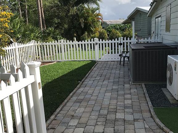4th image of 16373 SW Four Wood Way
