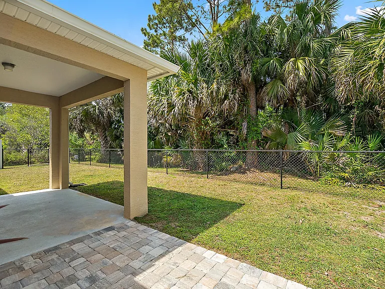 37 Pine Grove Dr — Photo 17
