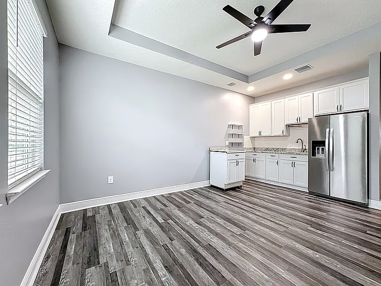 17535 Cantarina Cv — Photo 33