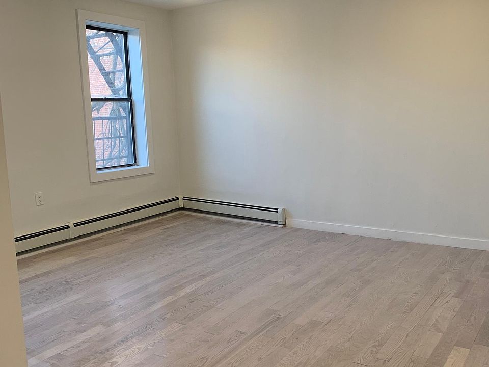 2nd image of 22 Gifford Ave APT 32