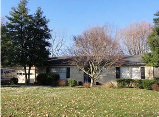 737 Hampton Dr, Bowling Green, KY 42103