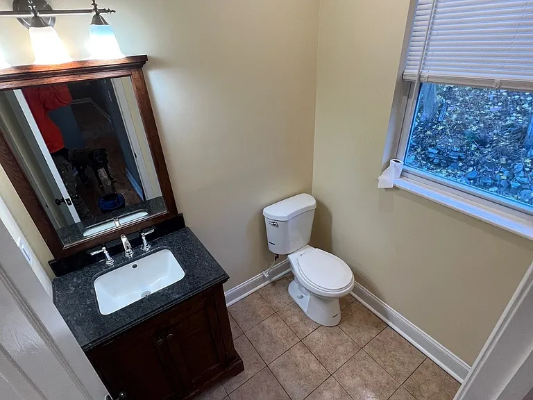 10 Woodmont Rd — Photo 9