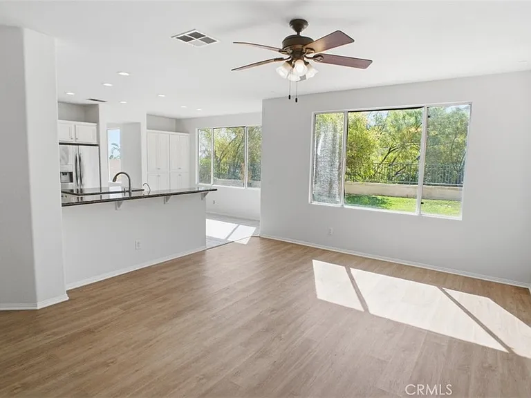 26040 Potter Pl — Photo 10