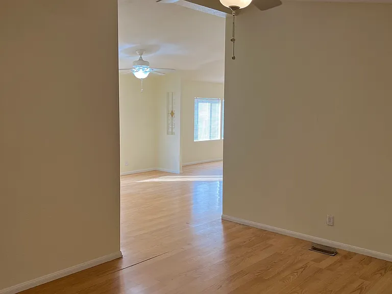 1262 Sorrel Dr — Photo 17