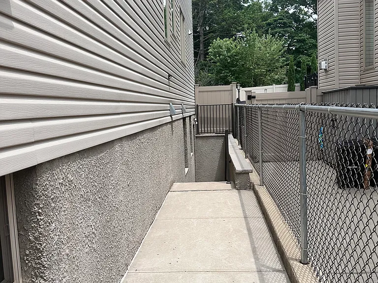 Marcy Ave — Photo 2
