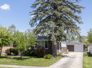 18727 Sherman St, Lansing, IL 60438