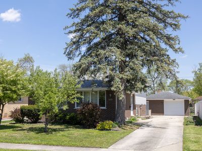 18727 Sherman St, Lansing, IL, 60438