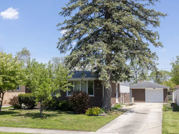 18727 Sherman St, Lansing, IL 60438