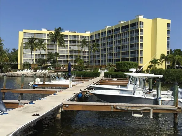 200 Harborview Dr APT 303, Tavernier, FL 33070