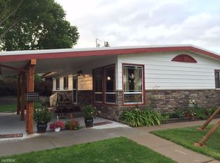 513 N 27th St, Bismarck, ND 58501