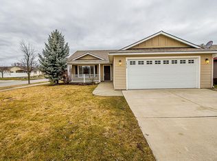 1813 N Cavalier Rd, Greenacres, WA 99016