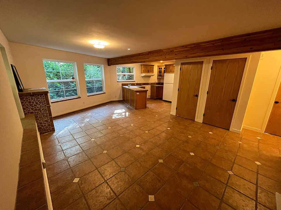 1st image of 17400 32nd Ave NE #1