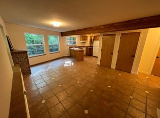 17400 32nd Ave NE #1, Seattle, WA 98155