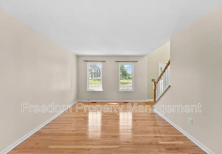9140 Worthington Dr — Photo 15