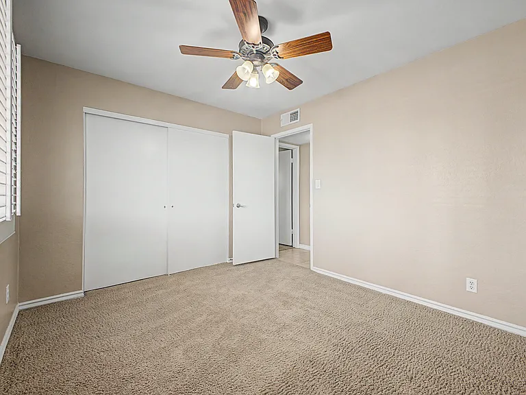 4016 W Hayward Ave — Photo 25