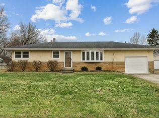 3195 Saxon Ct, Columbus, OH 43232