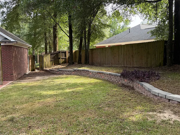 8070 Saint Jude Cir S — Photo 10