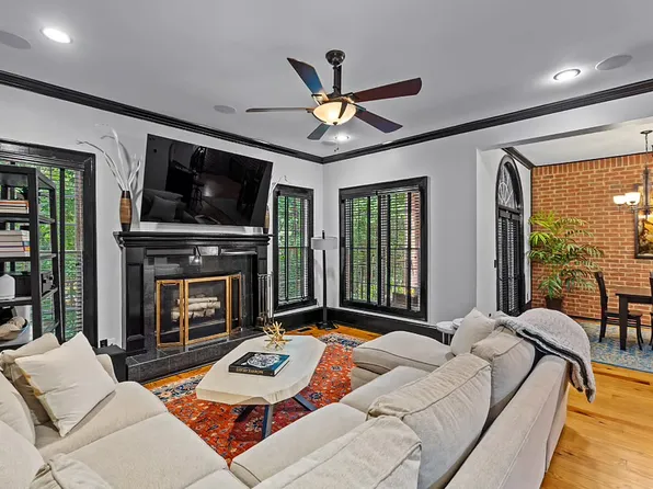 5512 Glenridge Dr, Sandy Springs, GA 30342