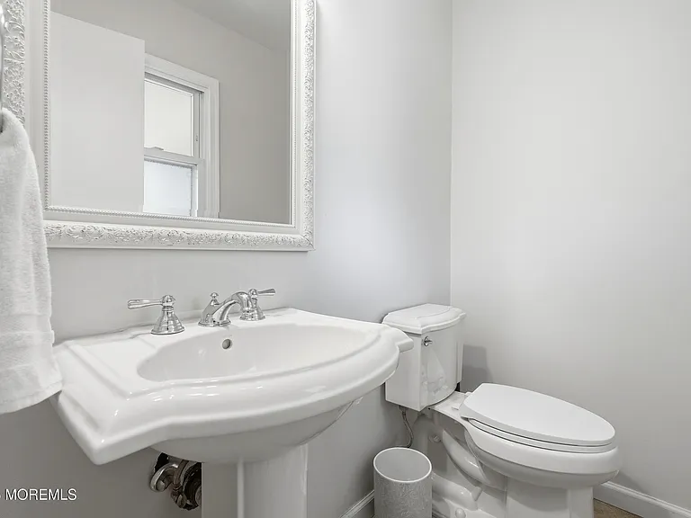 4 Cheryl Dr — Photo 5