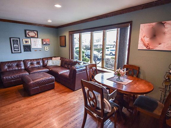 4th image of 215 Lamport Blvd
