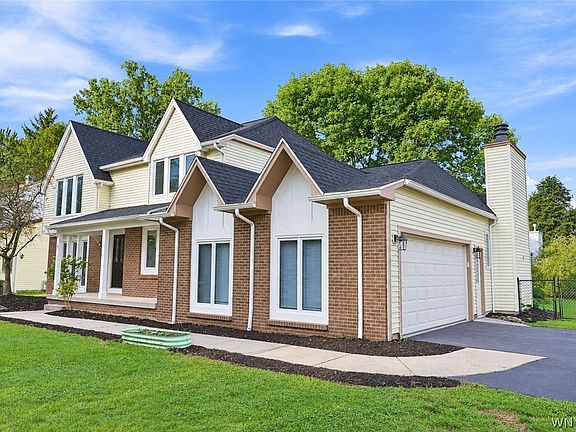 3rd image of 2 Greencastle Ln