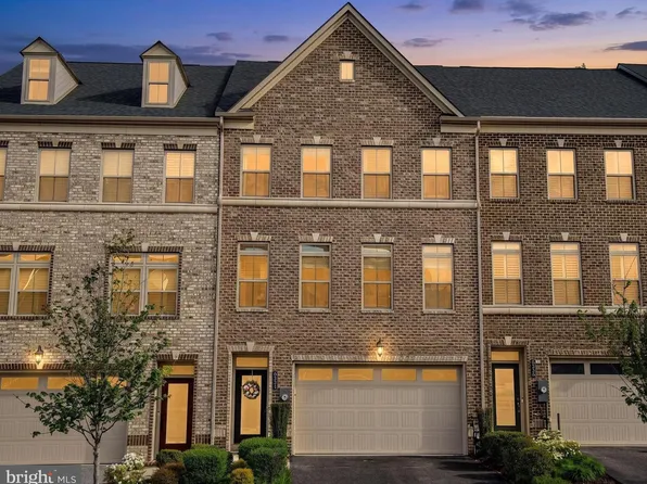 6334 Islington St, Baltimore, MD 21220