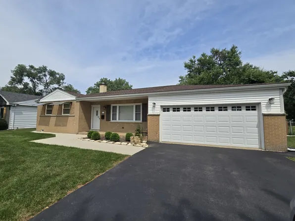 6325 Barrett St, Downers Grove, IL 60516