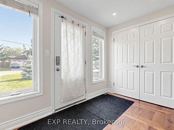 4th image of 292 Hollywood Dr