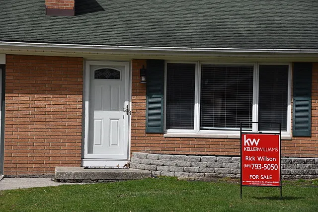 2184 Weigl Rd photo 1