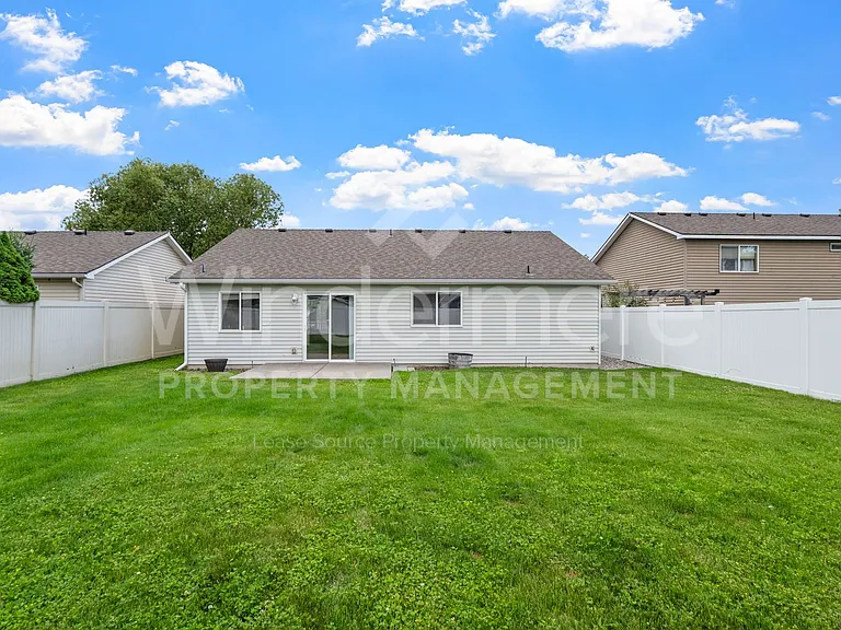 1702 N Aladdin Rd — Photo 24