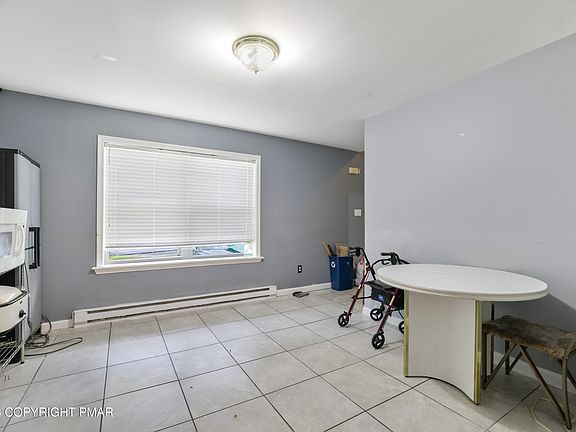 5th image of 5456 Jennifer Ln