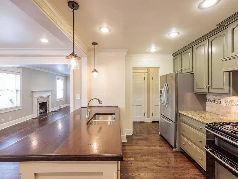 713 Cooper Dr — Photo 5