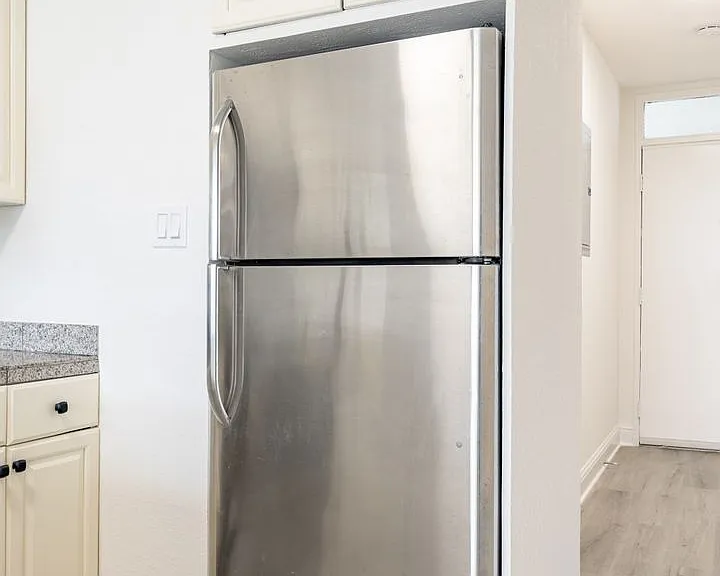 940 Guerrero St — Photo 19
