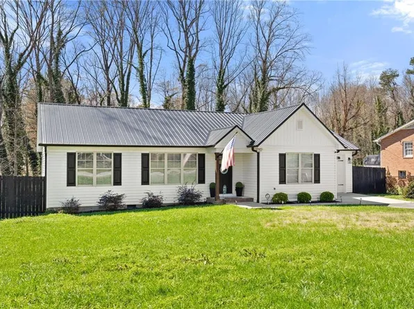 2512 Caudle St, Germanton, NC 27019