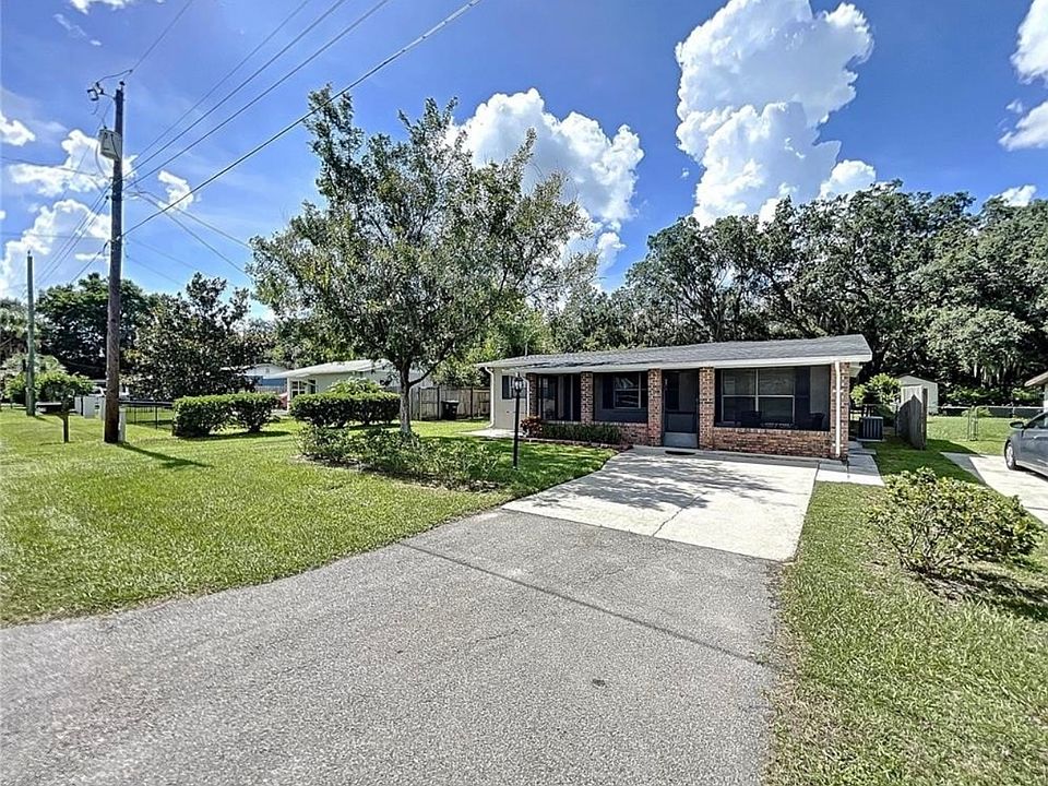1st image of 3122 Strawberry Ln