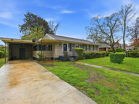 2nd image of 2422 Princess Place Drive